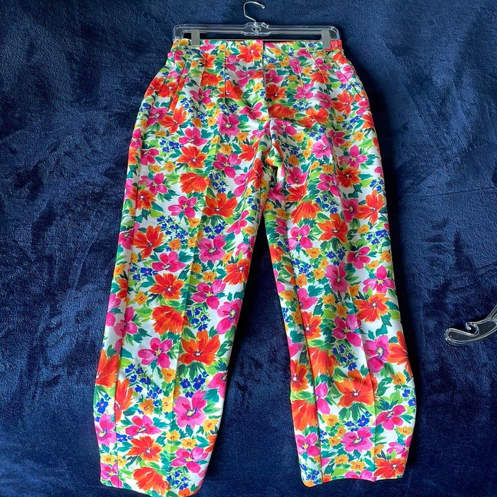 Zara women’s print pants with pockets